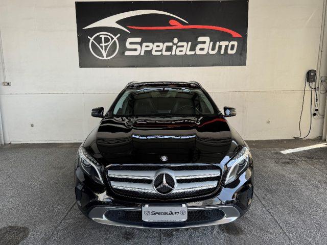 MERCEDES-BENZ GLA 200 CDI Automatic Premium