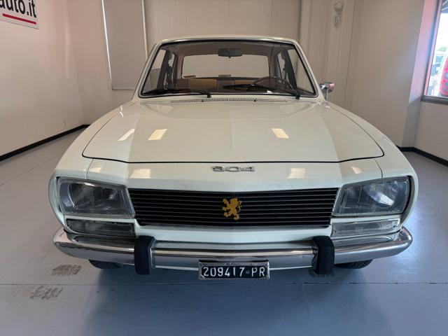 PEUGEOT 504 BERLINA