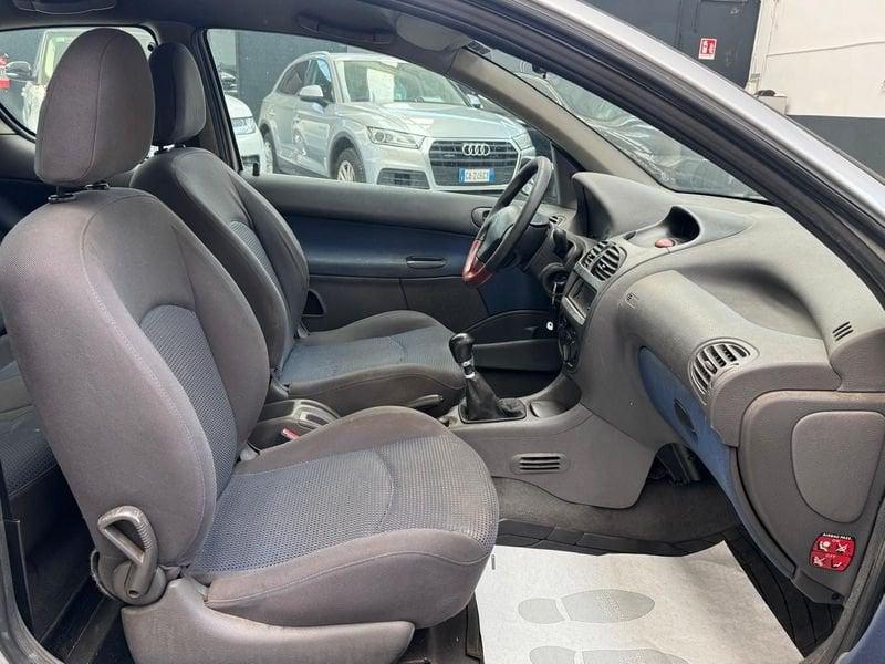 Peugeot 206 206 3p 1.4 hdi XT