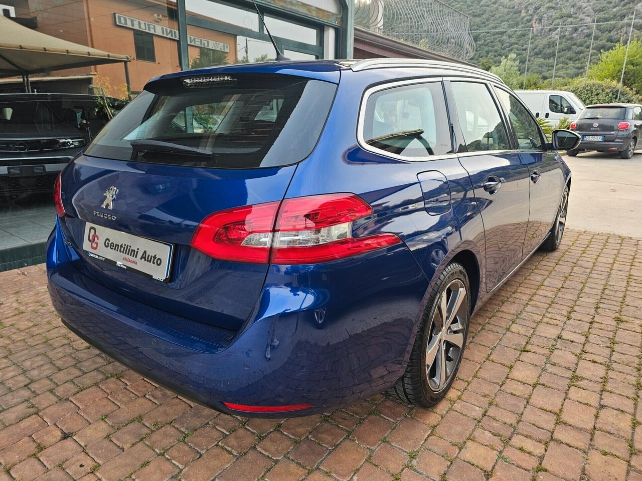 Peugeot 308 BlueHDi 130 S&S SW Allure