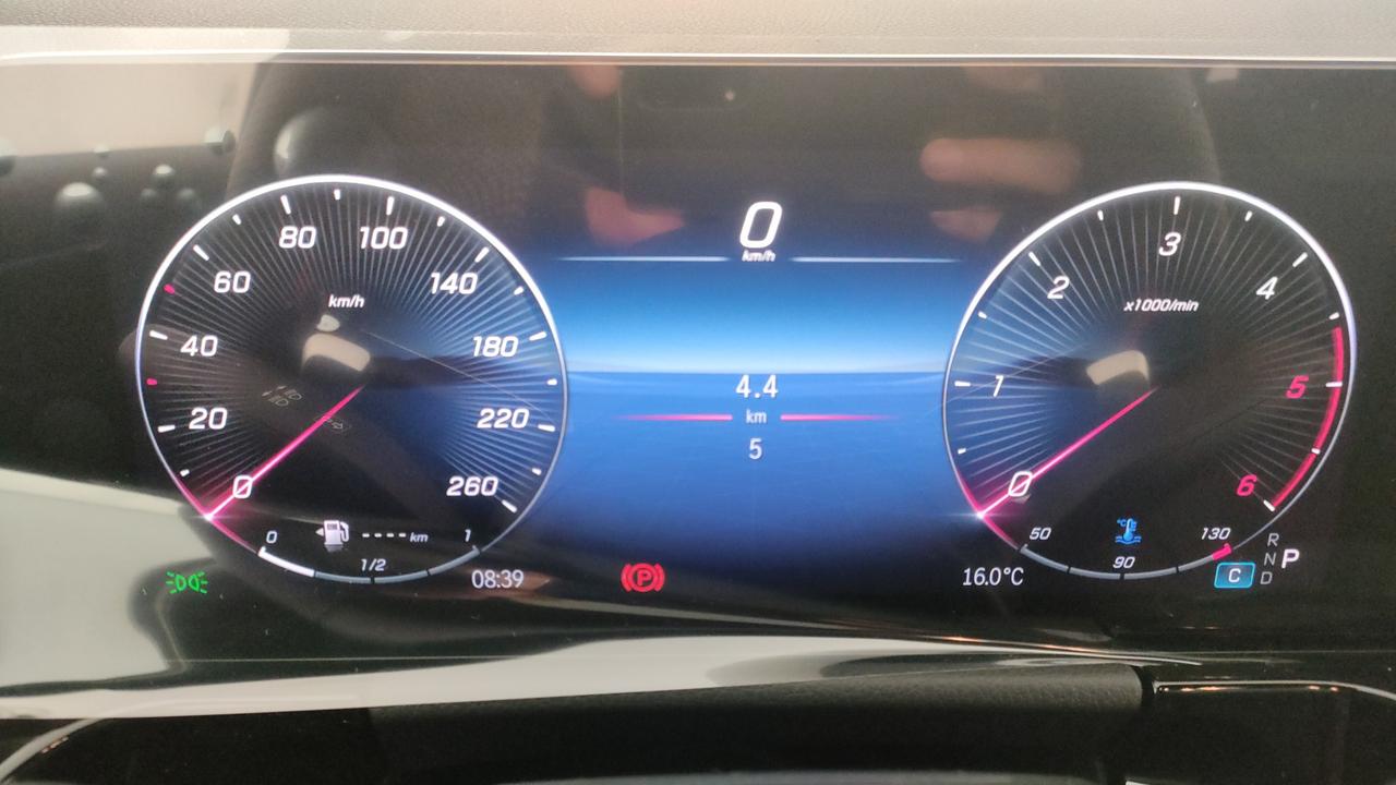 Mercedes-Benz GLA 200 d automatic