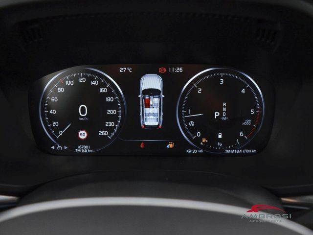 VOLVO XC60 B4 (d) AWD Geartronic Business Plus