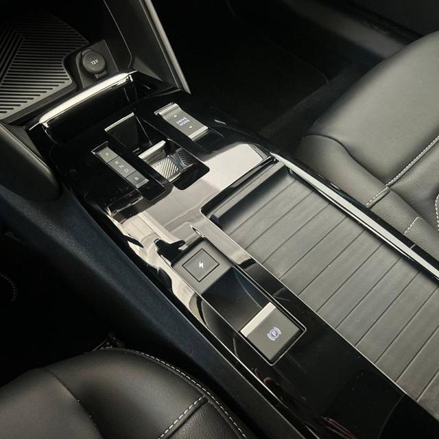 CITROEN C4 motore elettrico 136 CV Shine TETTO APRIBILE