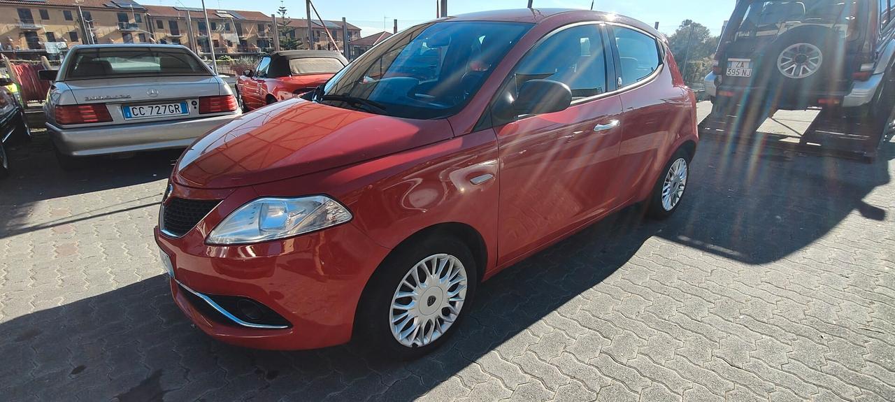 Lancia Ypsilon 1.2 69 CV 5 porte GPL Ecochic Platinum