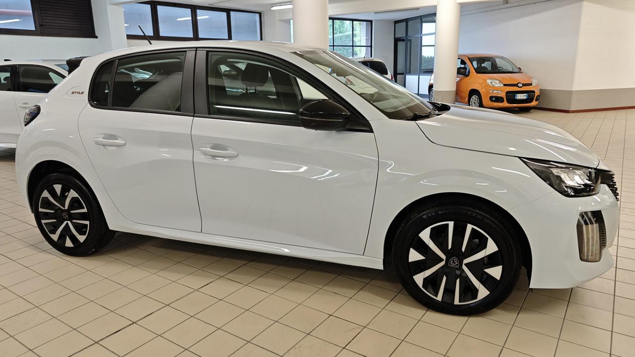 Peugeot 208 Hybrid 110 e-DCS6 Style