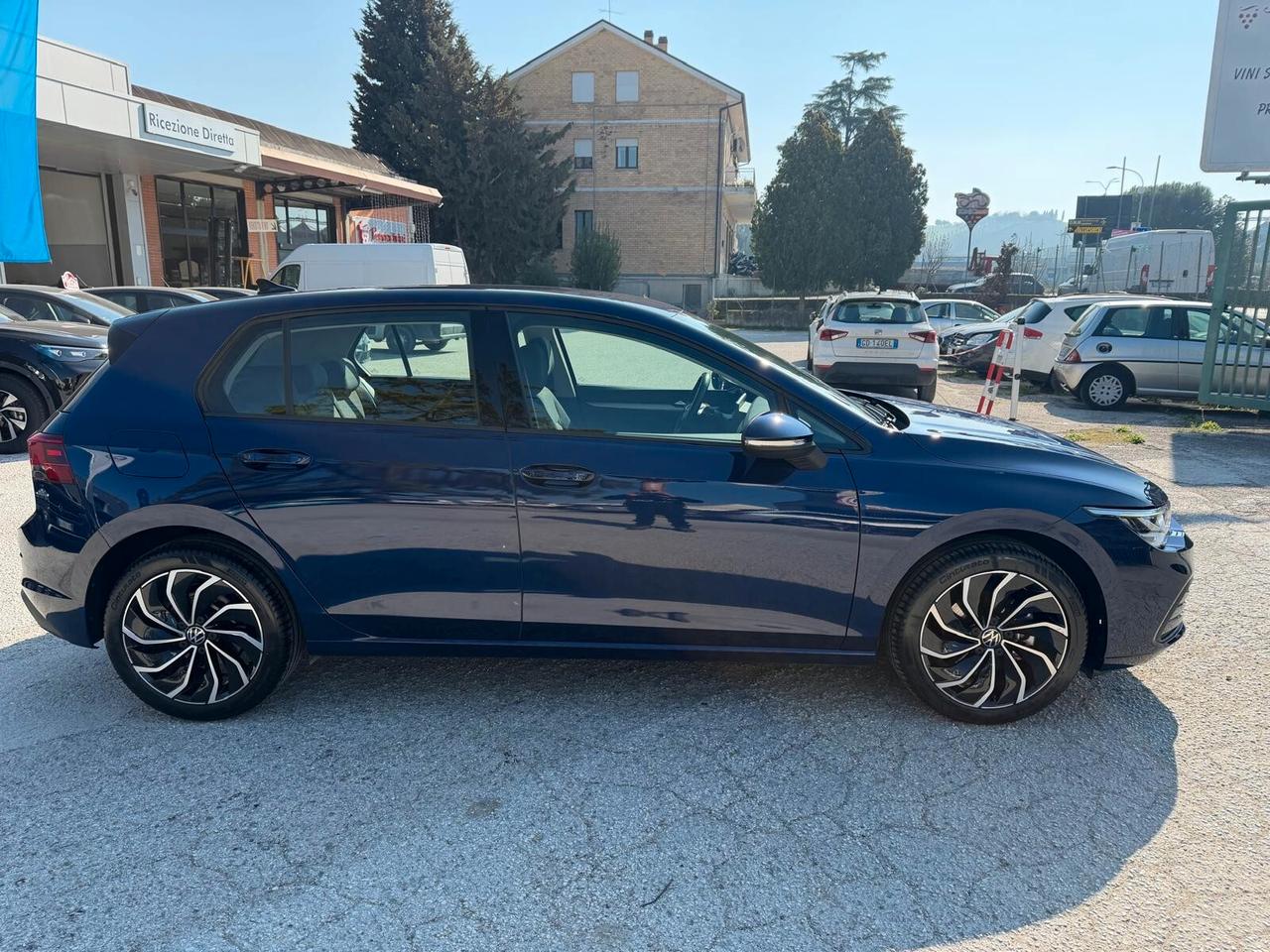 Volkswagen Golf 1.5 TGI DSG Life