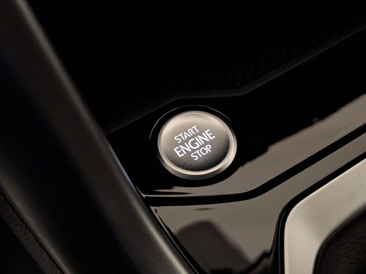 Volkswagen T-Roc 1500 TSI ACT 150CV Sport Km.0