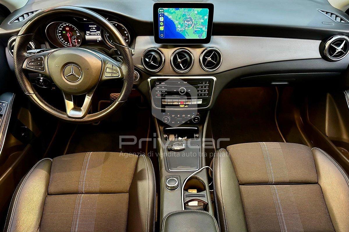 MERCEDES GLA 200 d Automatic Sport