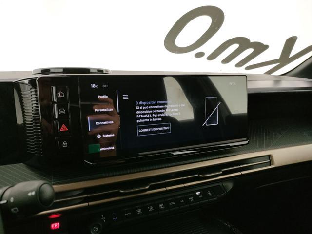 LANCIA Ypsilon Hybrid e-DCT