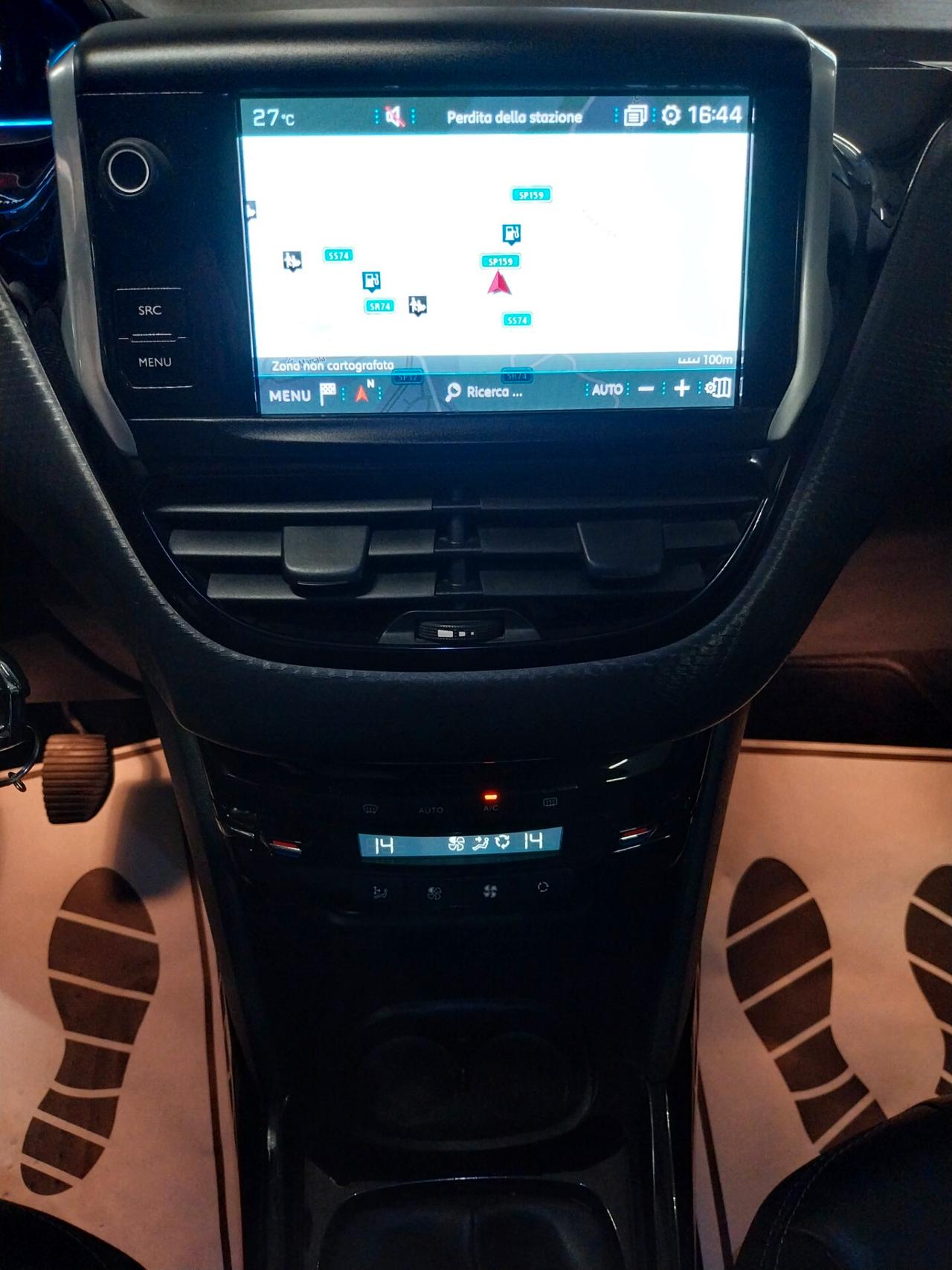 Peugeot 2008 BlueHDi 100 S&S GT Line - ok neopatentati