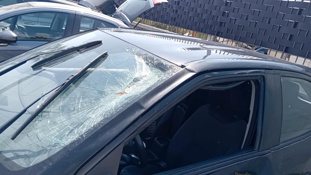 Toyota Yaris Cross 1.5 Hybrid 5p. E-CVT Active SINISTRATA