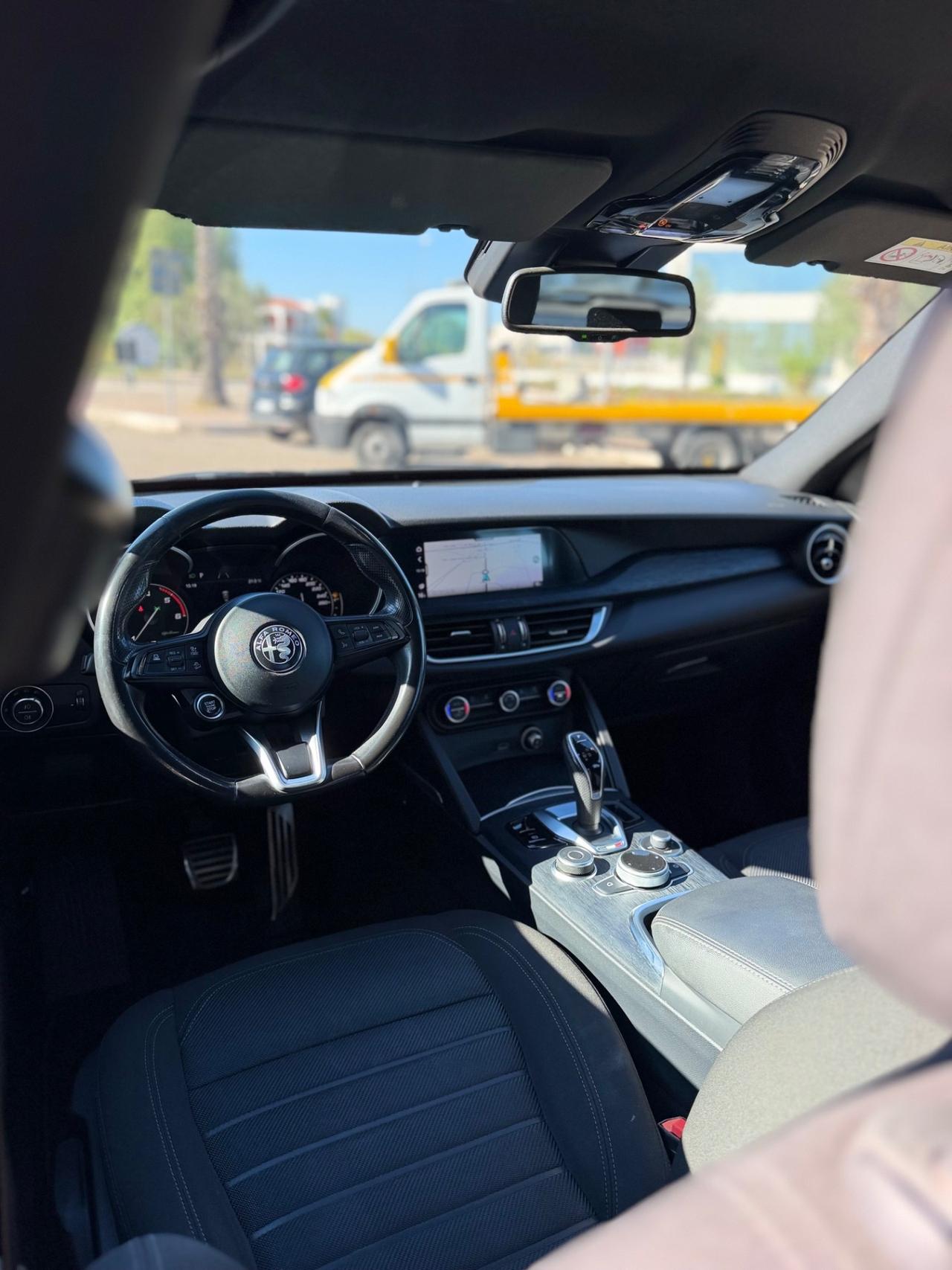 Alfa Romeo Stelvio 2.2 Turbodiesel 190 CV AT8 Q4 Business