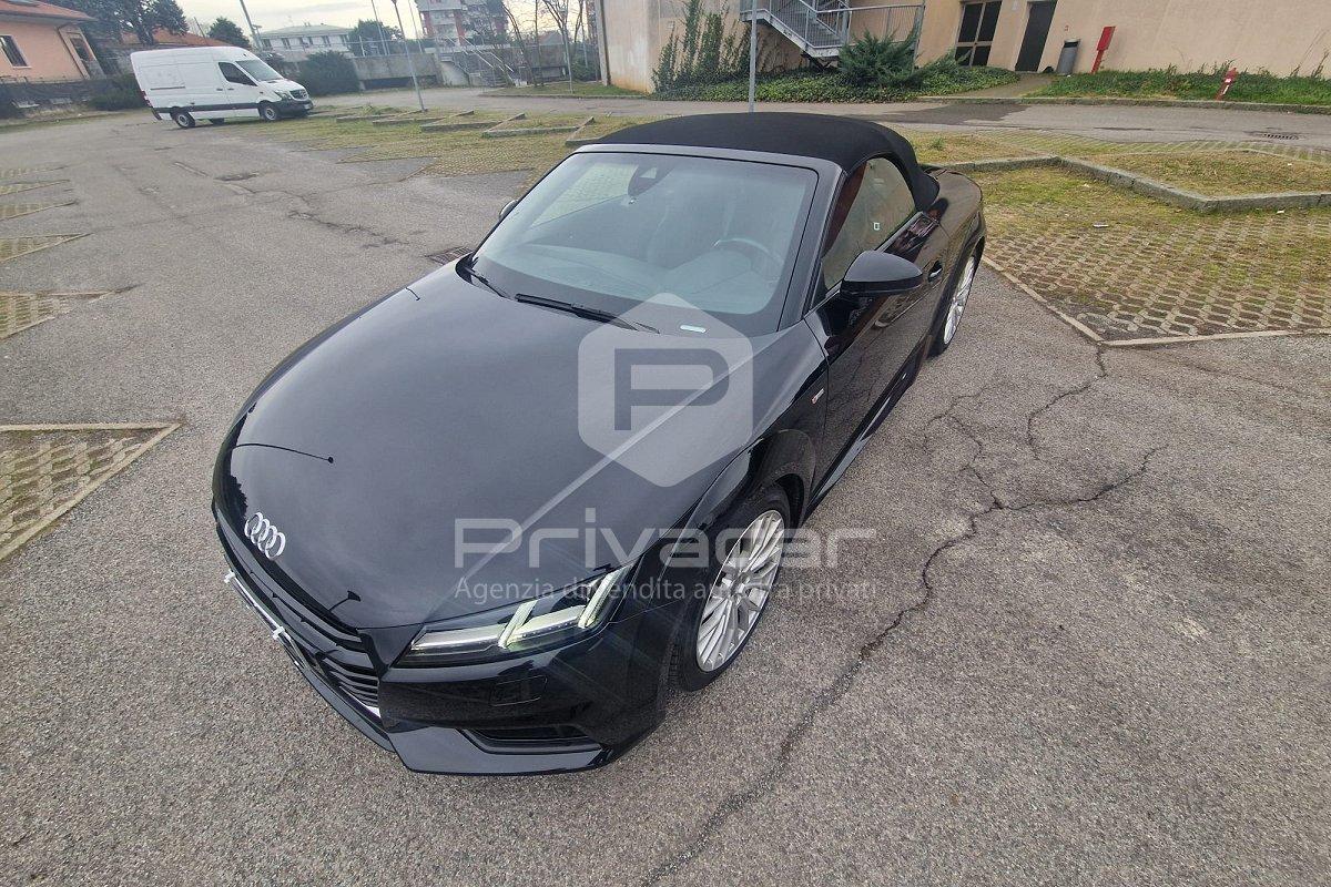 AUDI TT Roadster 2.0 TFSI quattro S tronic S line