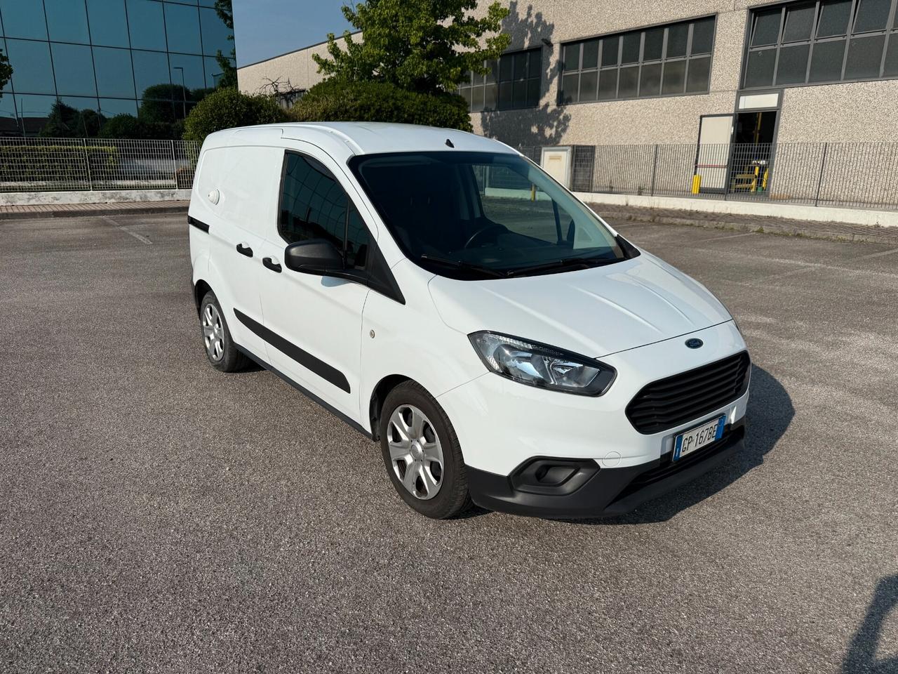 Ford Transit Courier Transit Courier 1.5 TDCi 75CV Van Trend