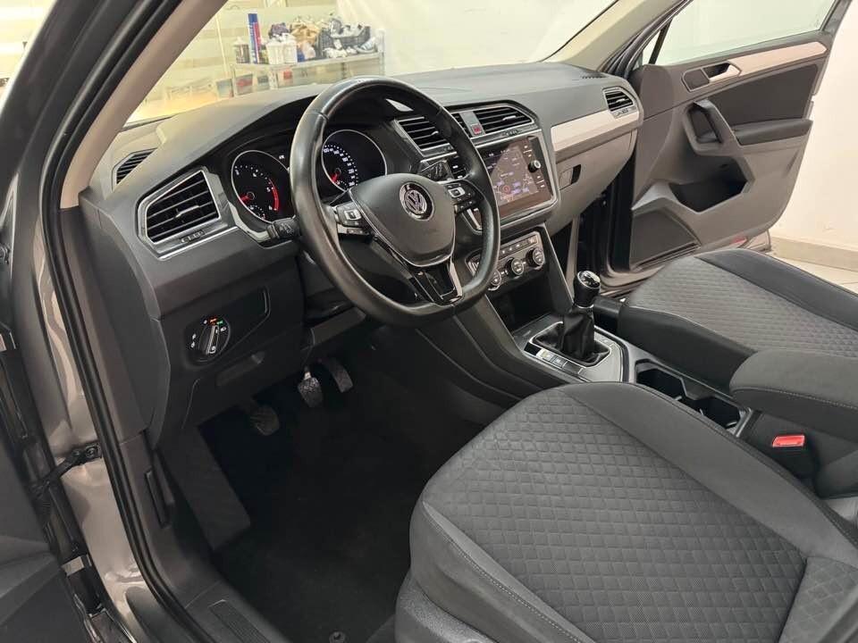 Volkswagen Tiguan 1.6 TDI Business BlueMotion 2017 116CV