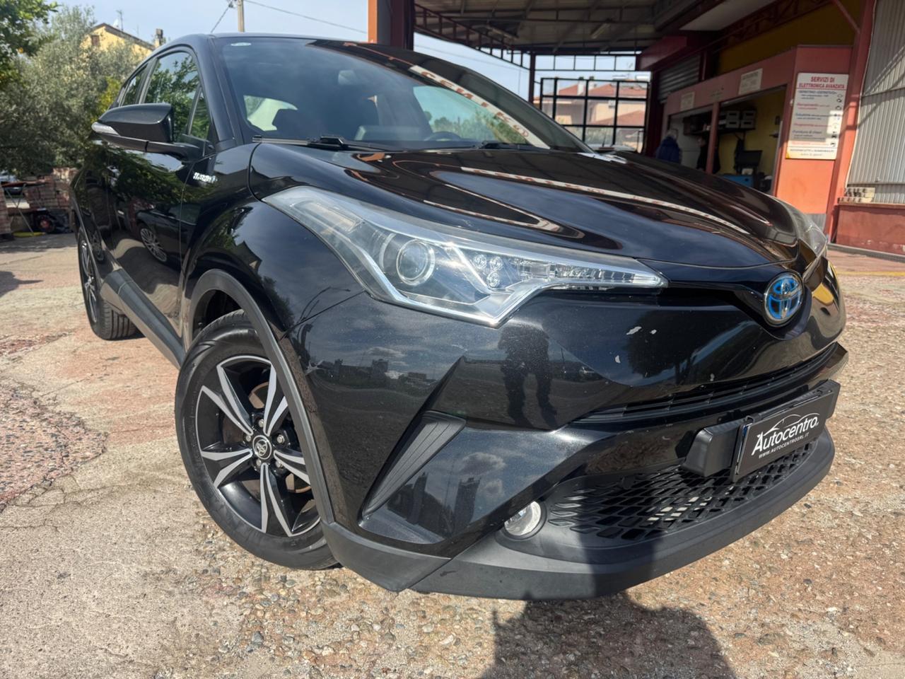 Toyota C-HR 1.8 Hybrid E-CVT Lounge