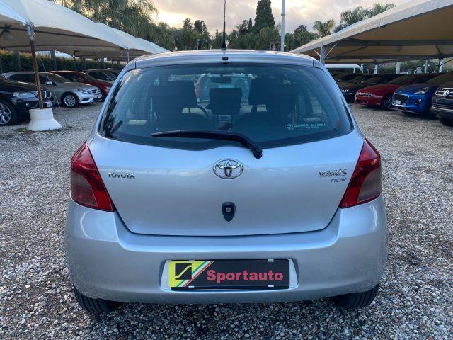 TOYOTA Yaris 1.0 5 porte Sol