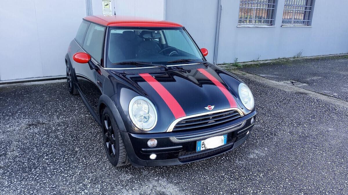 Mini Cooper 1.4 - diesel -