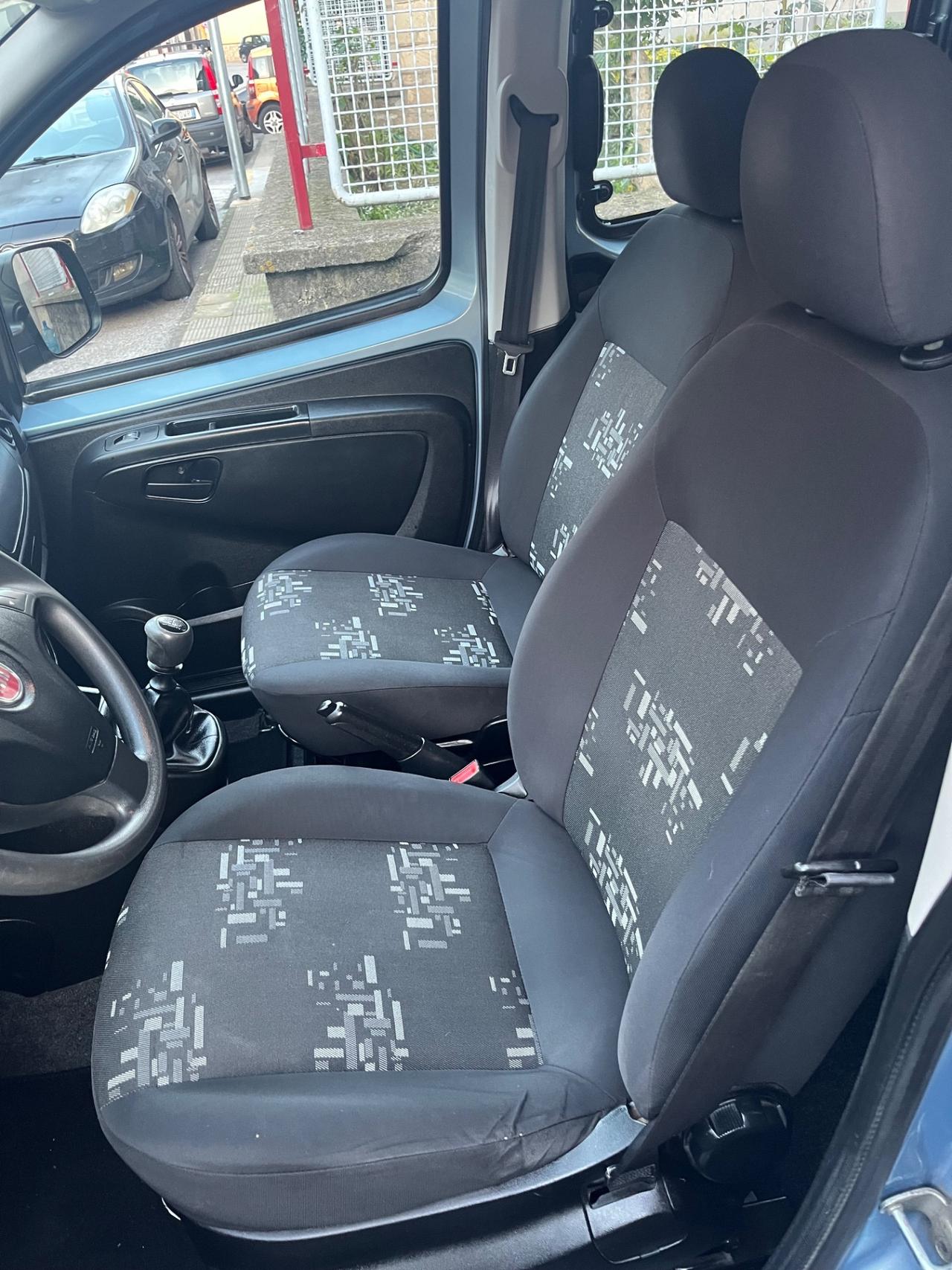 FIAT QUBO FULL OPTIONAL CON I POSTI 2015