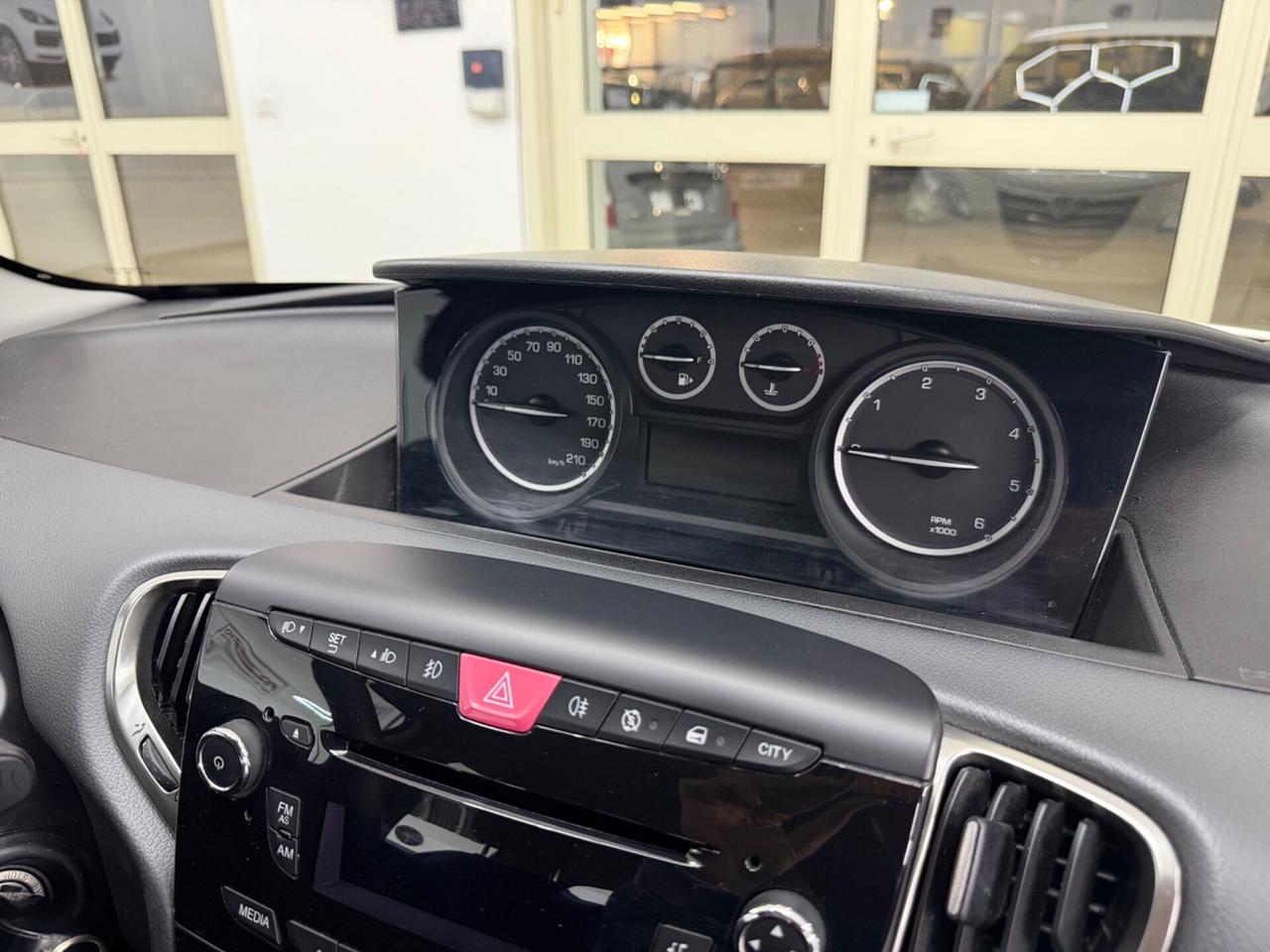 Lancia Ypsilon 1.3 MJT 95Cv