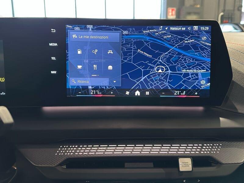 BMW Serie 1 120i 48V MSport mild hybrid automatica