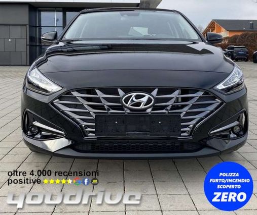 HYUNDAI i30 hybrid