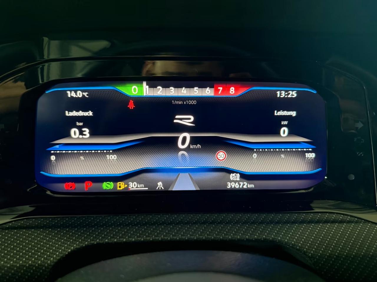Volkswagen Golf VIII 8 R 4Motion Matrix