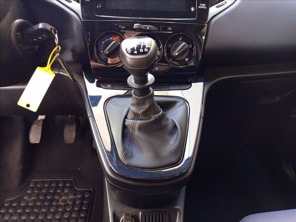 LANCIA Ypsilon 1.0 firefly hybrid Gold Plus s&s 70cv del 2023