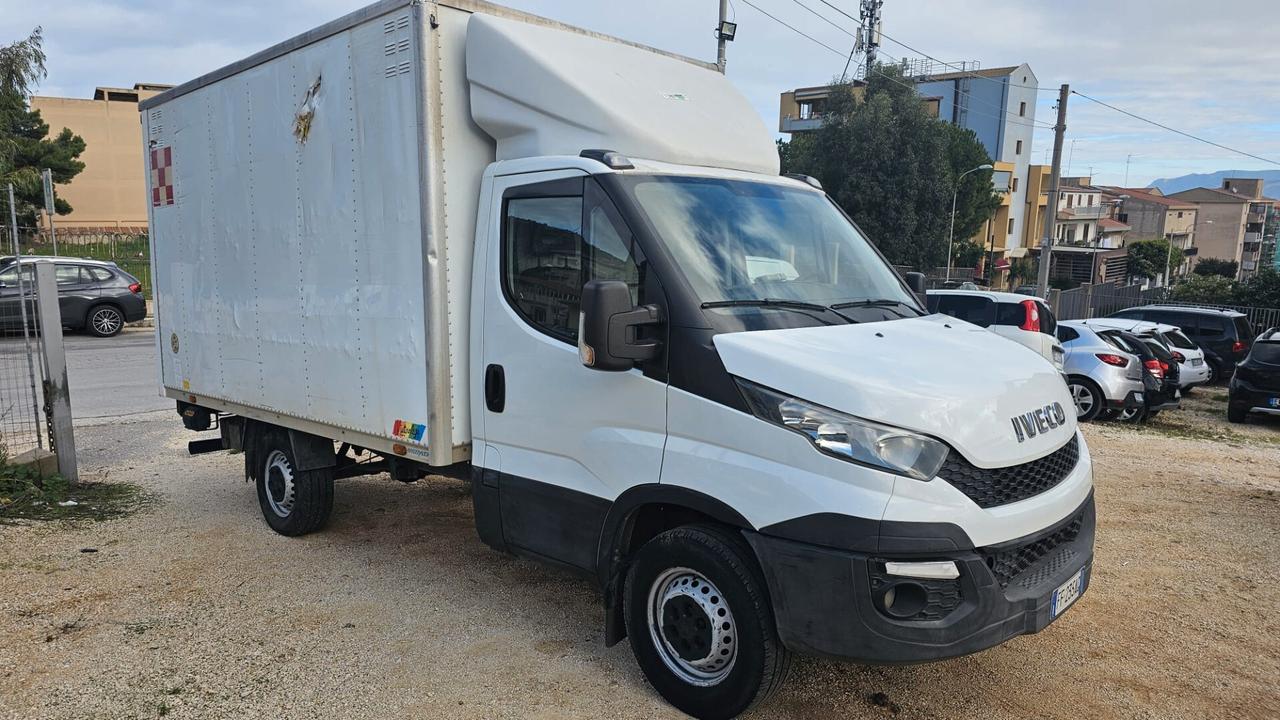 IVECO DAILY 35S15 2.3 M.JET 145 CV 2016 CASSONE CON PEDANA IDRAULICA E5