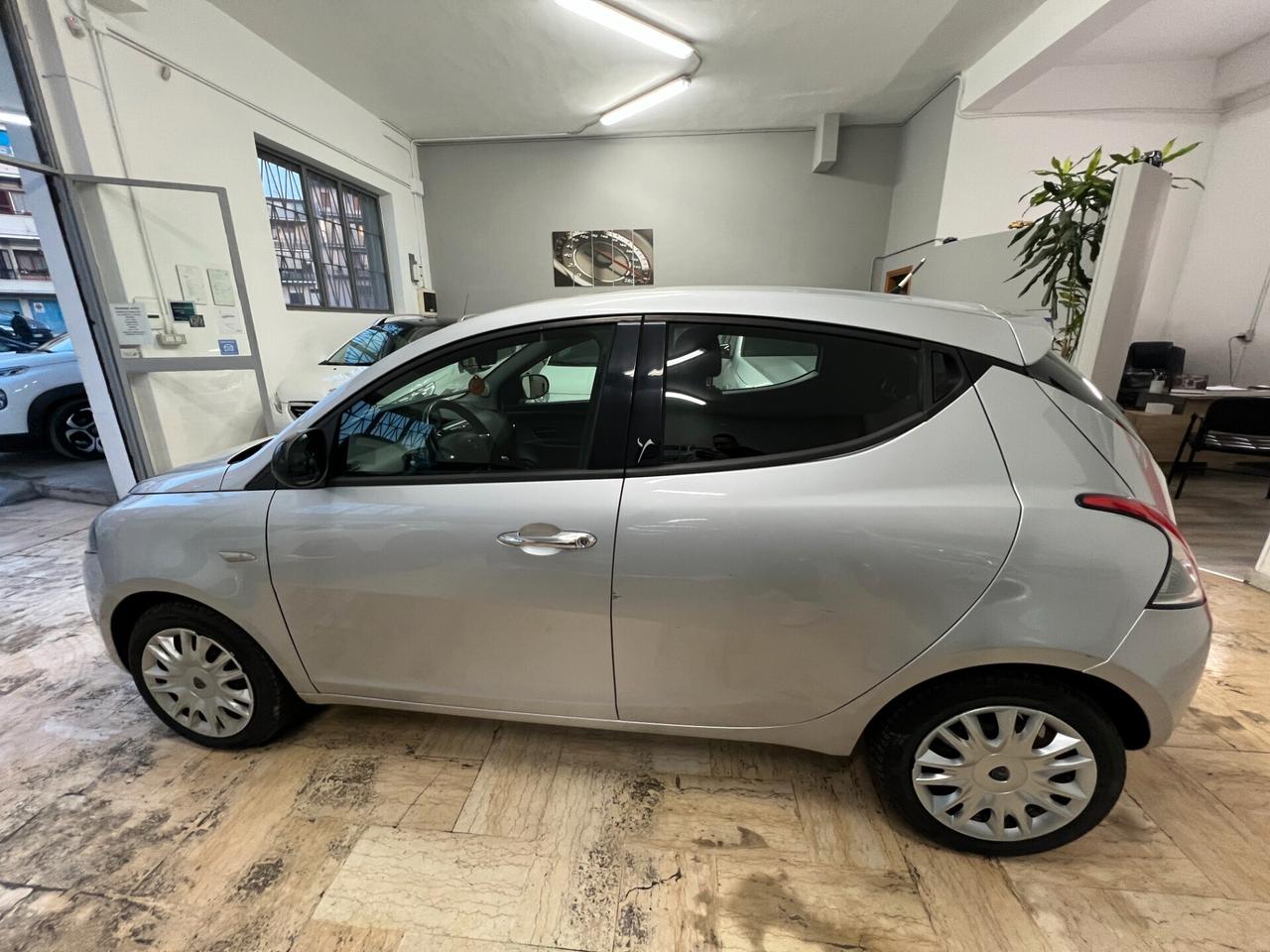 Lancia Ypsilon 1.3 MJT 16V 95 CV 5 porte S&S Platinum