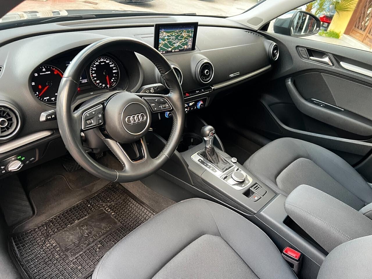 Audi A3 SPB 30 TDI S Tronic- 2019-NAVI