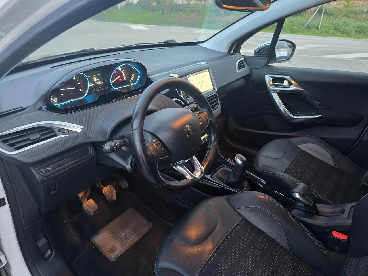 Peugeot 2008 BlueHDi 100 Allure