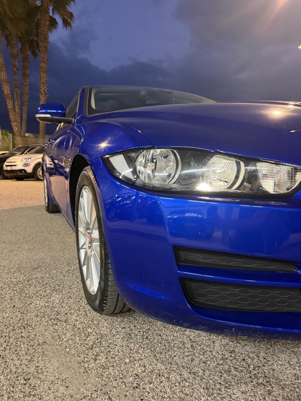 Jaguar XE 2.0 D 163 CV Portfolio