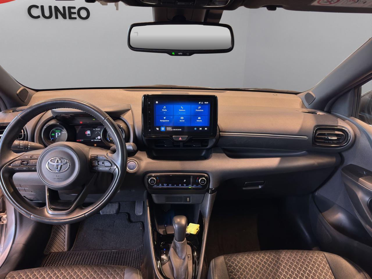 Toyota Yaris 1.5h Lounge