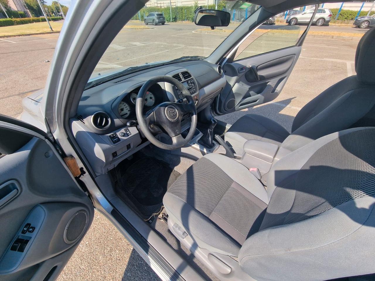 Toyota RAV 4 RAV4 2.0 16V cat 3 porte Sol MAI USATA COME FUORISTRADA