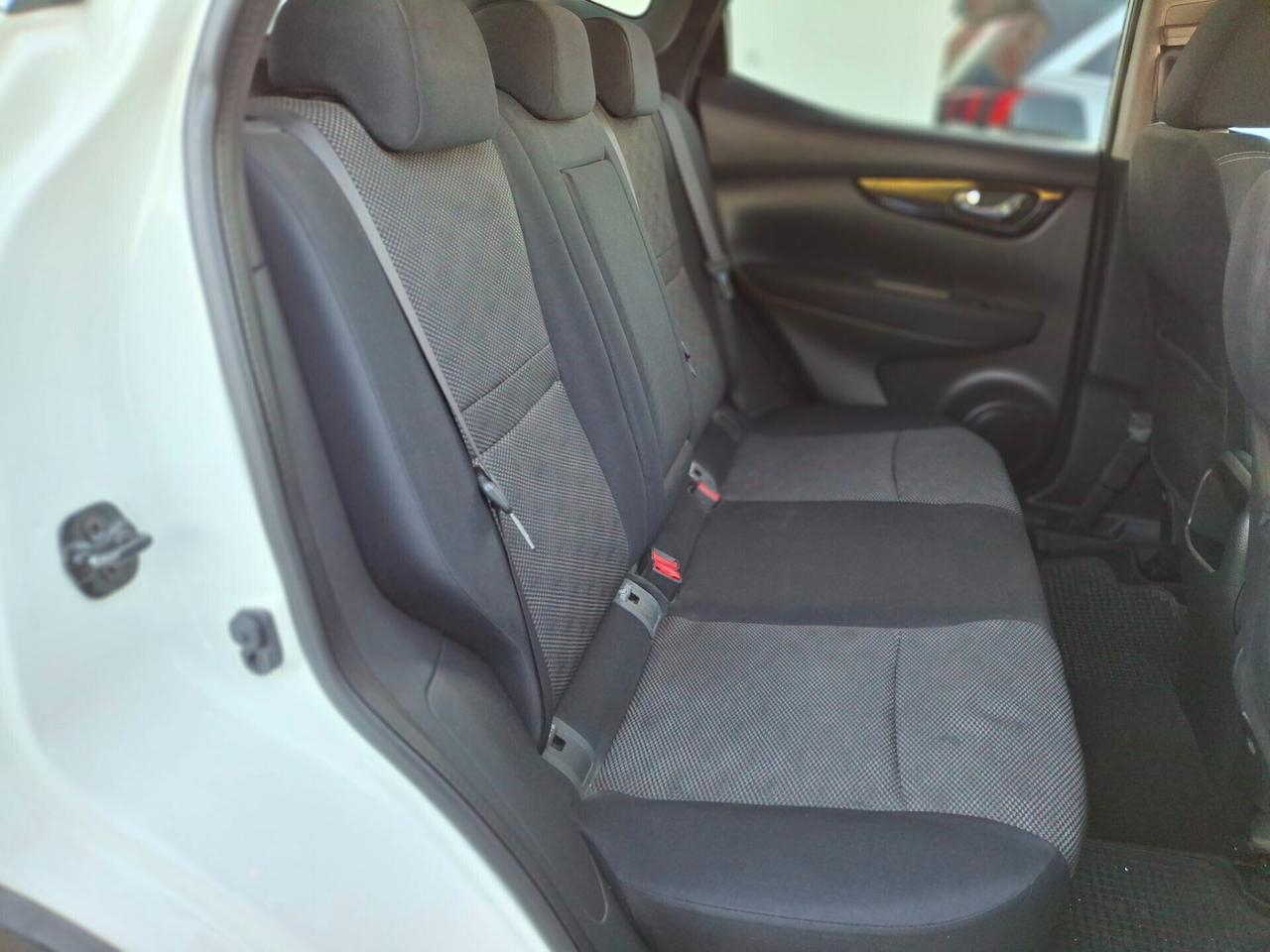 Nissan Qashqai 1.5 dCi 360