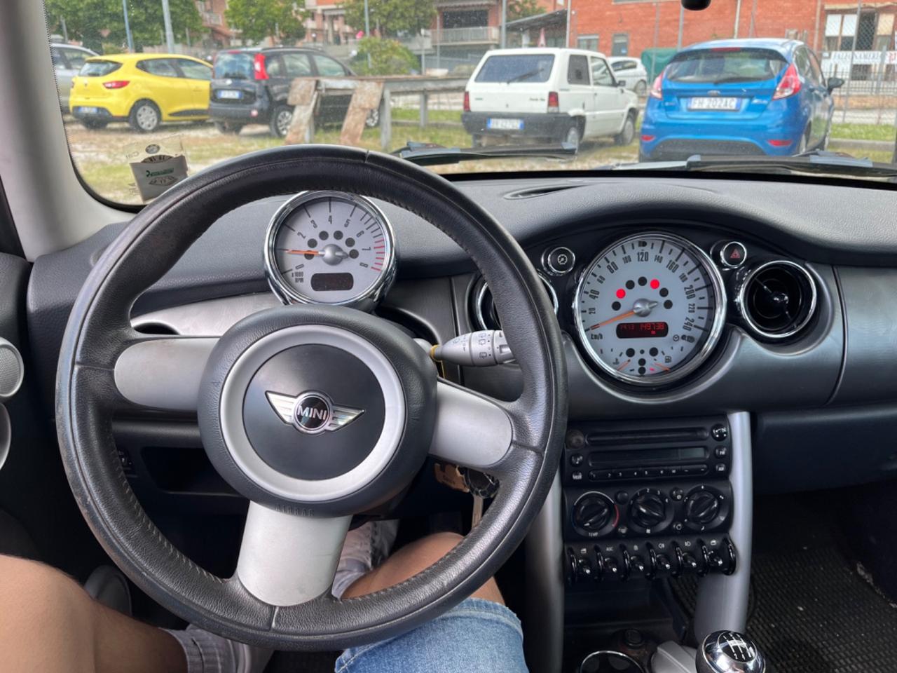 Mini Cooper 1.6 benzina 116 cv NEOPATENTATI