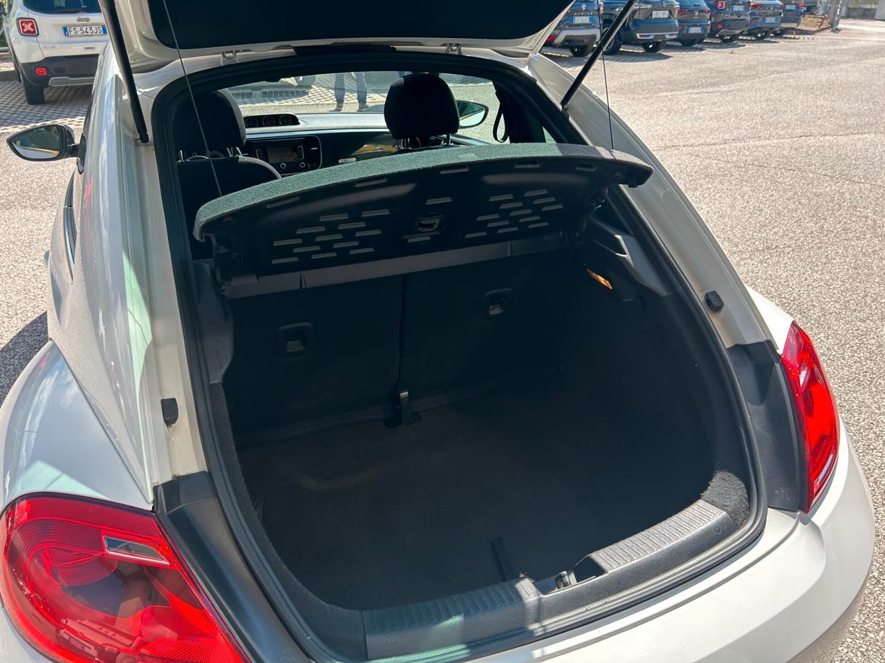 Volkswagen Maggiolino 2.0 TSI DSG Sport