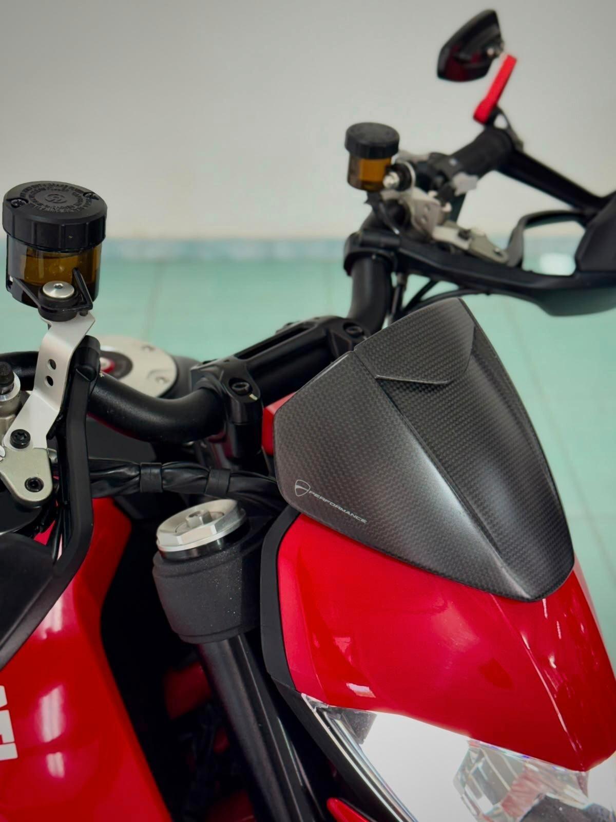 Ducati Hypermotard 950