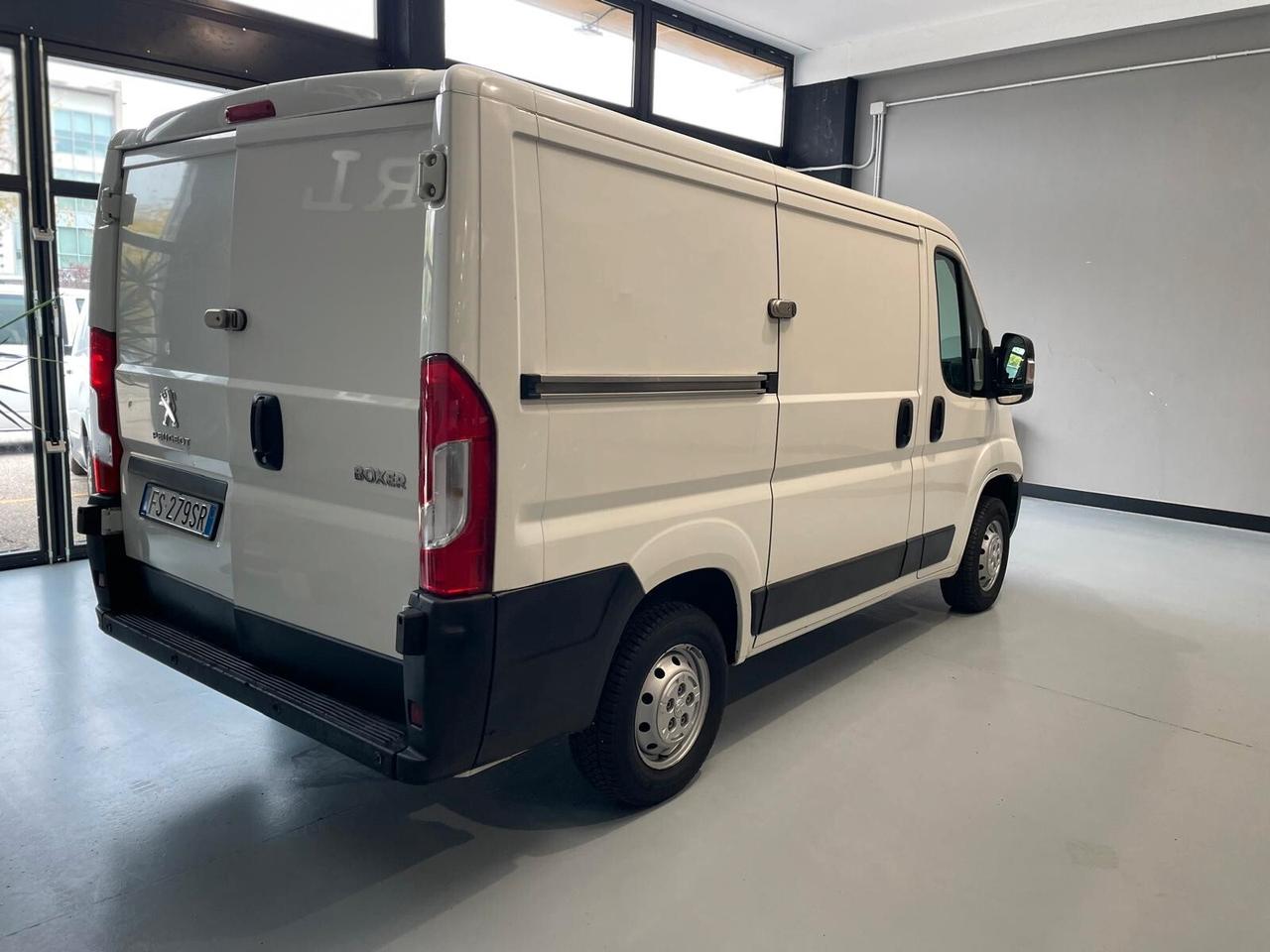 Peugeot Boxer L1H1 CARGO 130 CV KM 2.0 BLUEHDI