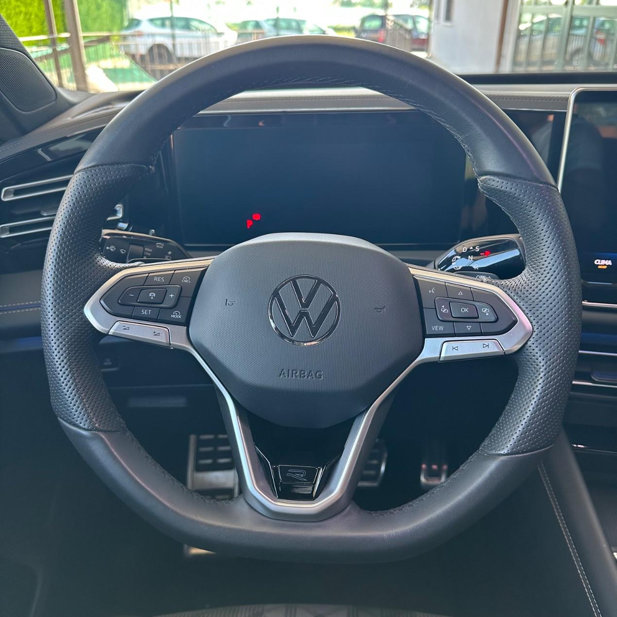 Volkswagen Tiguan 2.0 tdi R-Line Plus 150cv dsg