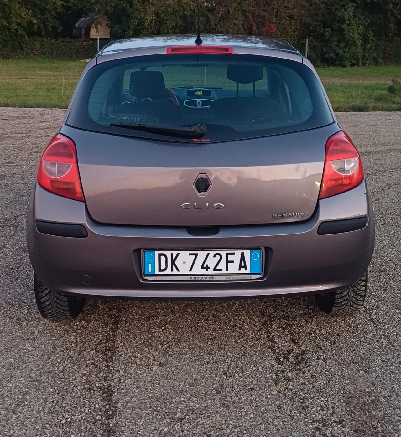 Renault Clio 1.2 16V 5 porte Le Iene