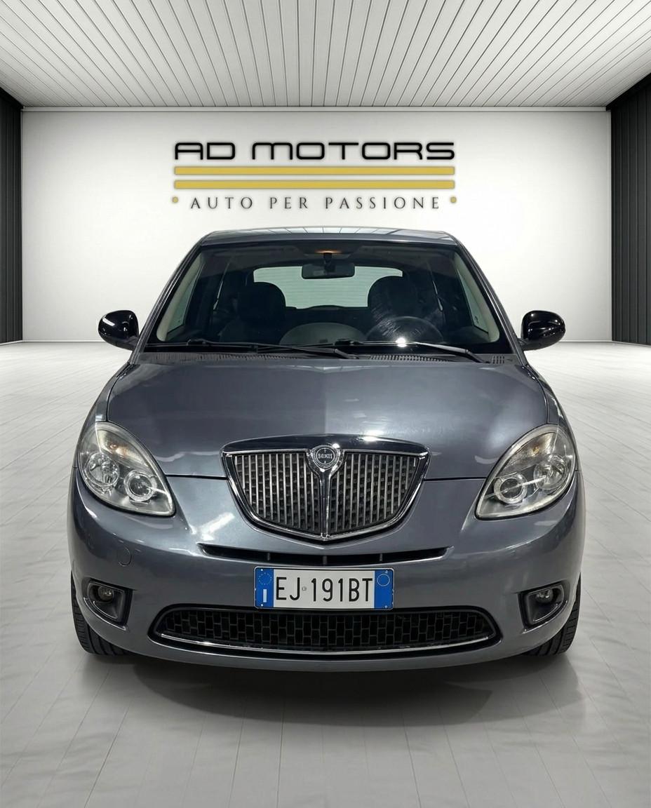 Lancia Ypsilon 1.3 mjt 16v Unyca
