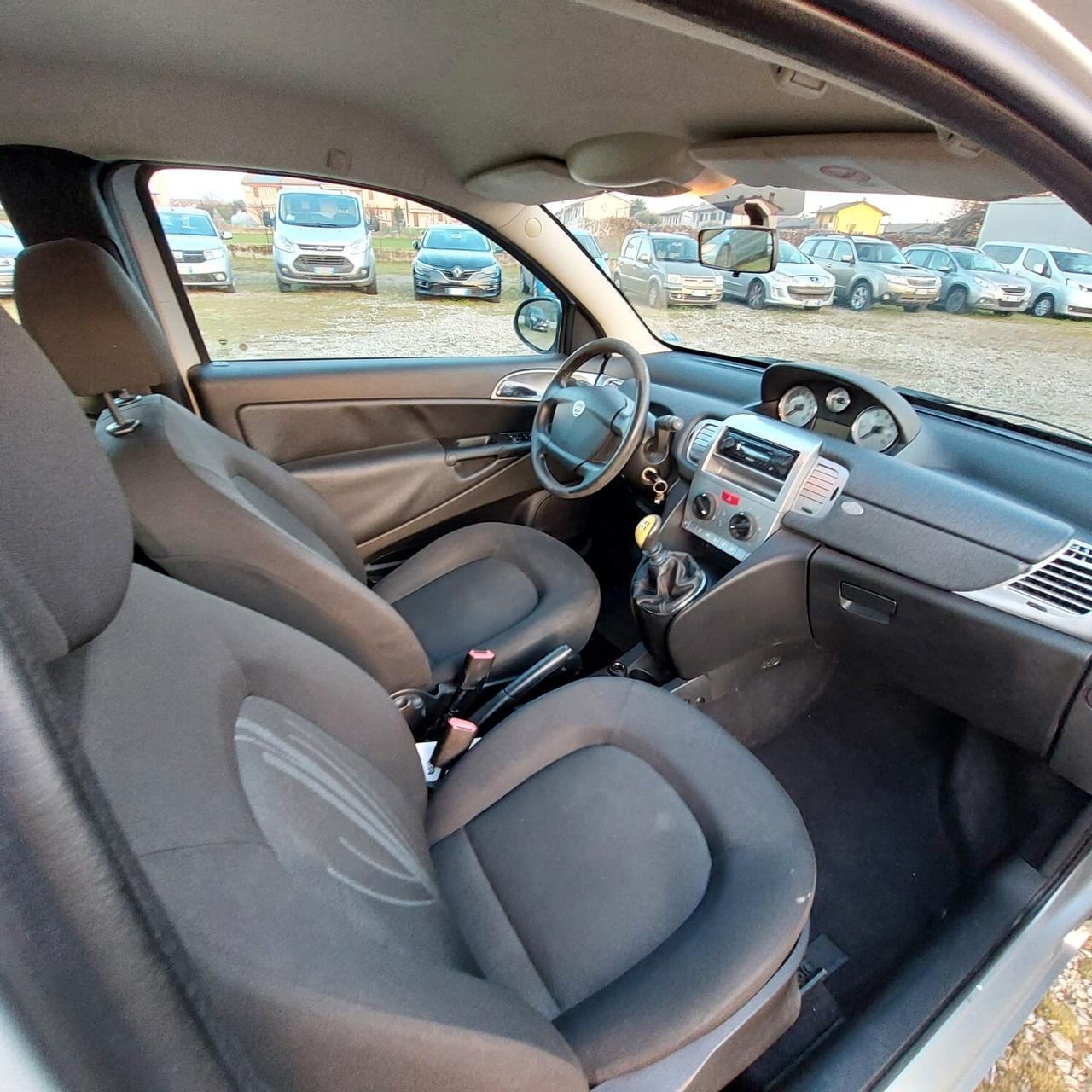 Lancia Ypsilon 1.2 69 CV Elle