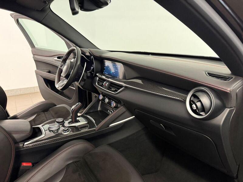 Alfa Romeo Stelvio 2.2 TD 210 CV Estrema AT8 Q4 Harman