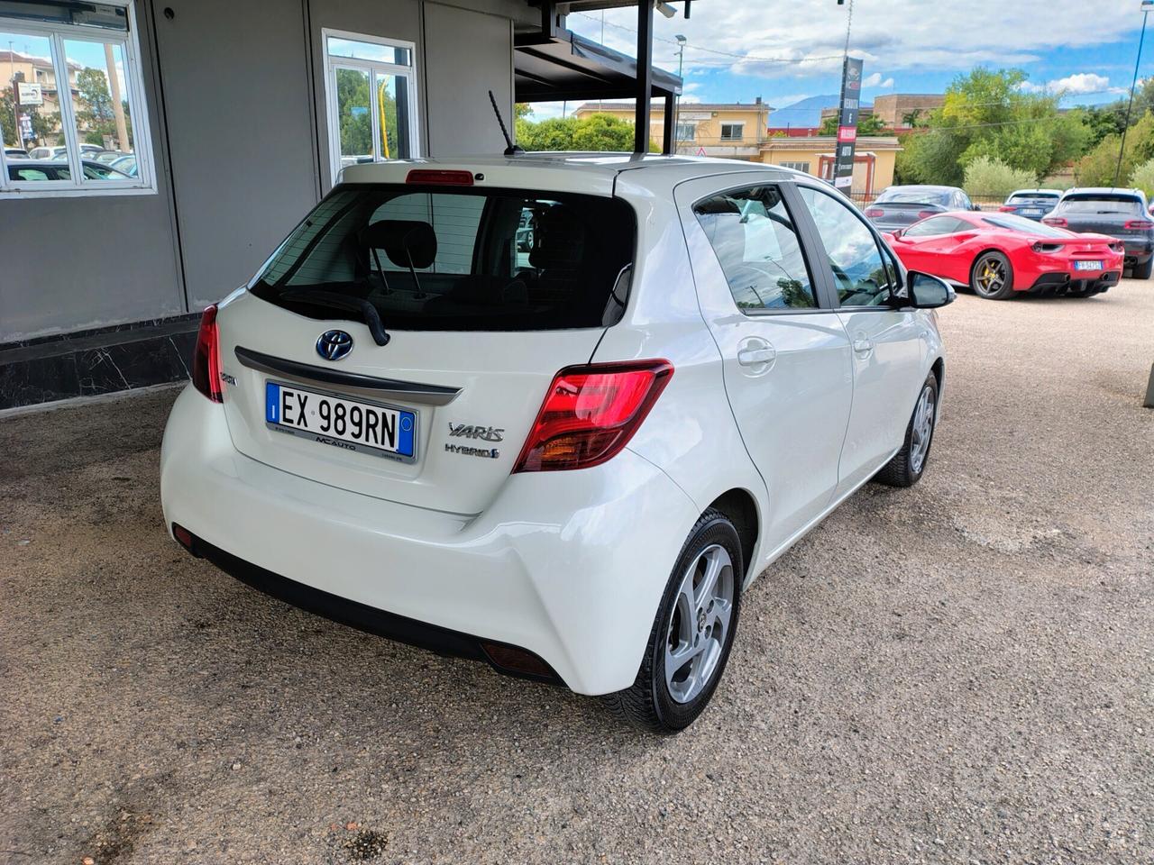 Toyota Yaris 1.5 Hybrid 5 porte Lounge