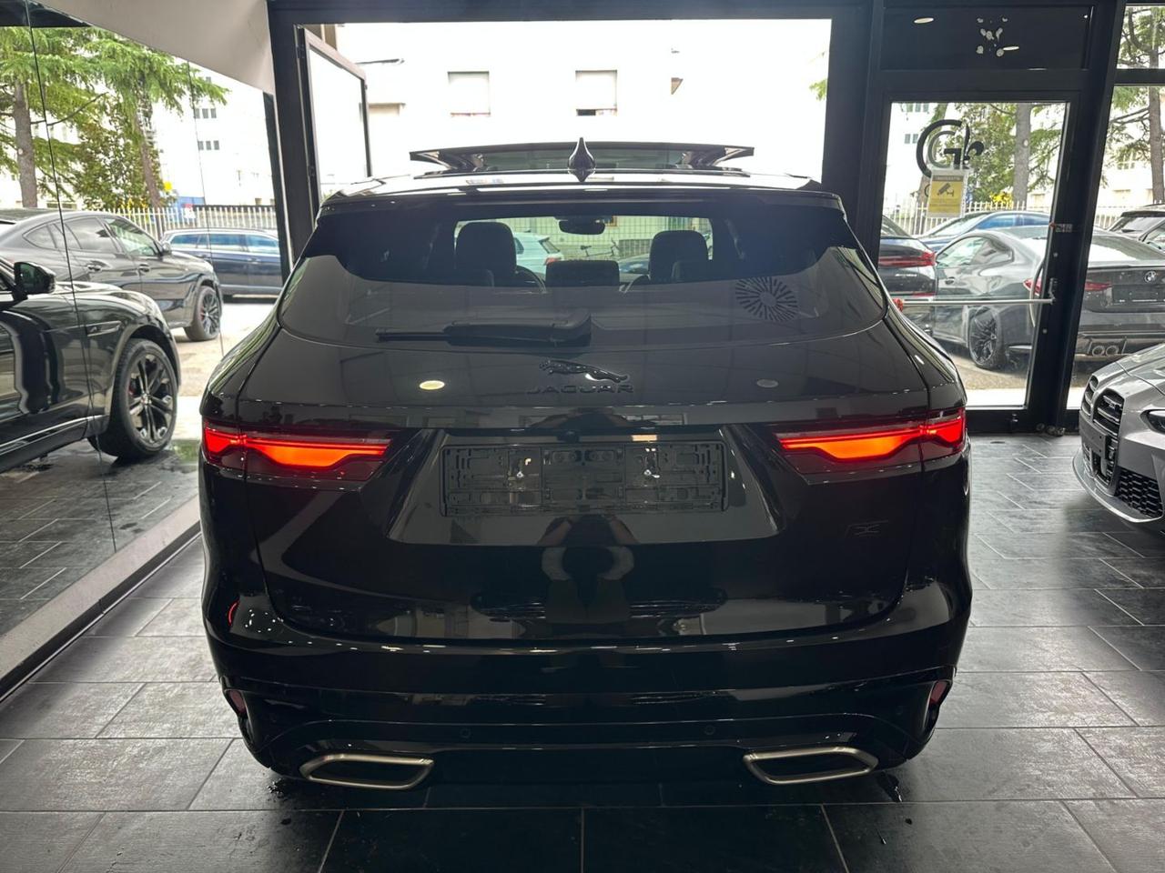 Jaguar F-Pace SE R-Dynamic AWD Navi Tetto C21 BlackPack RDynamic