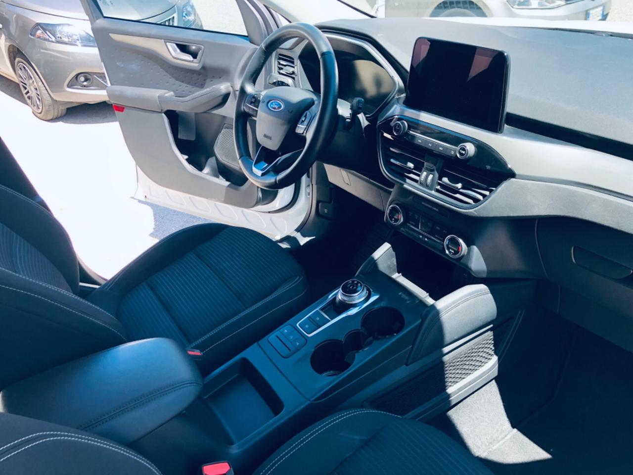 Ford Kuga 1.5 120CV AUTOM- NAVI-TELECAM-TITANIUM