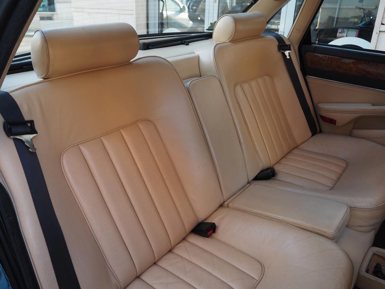 Jaguar XJ40 3.6