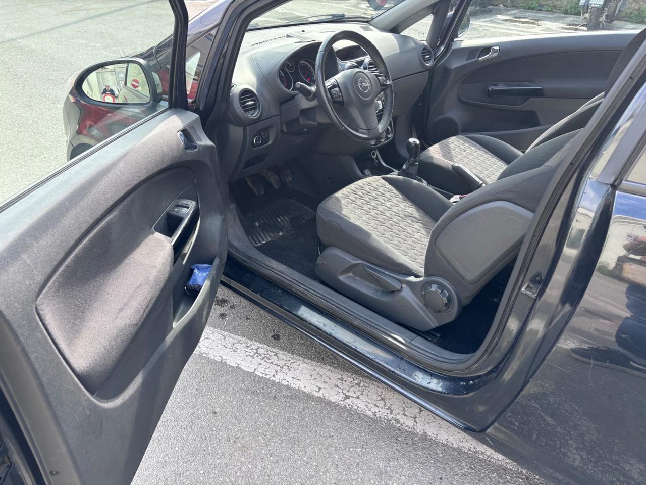 Opel Corsa 1.2 85CV 3 porte GPL-TECH b-color